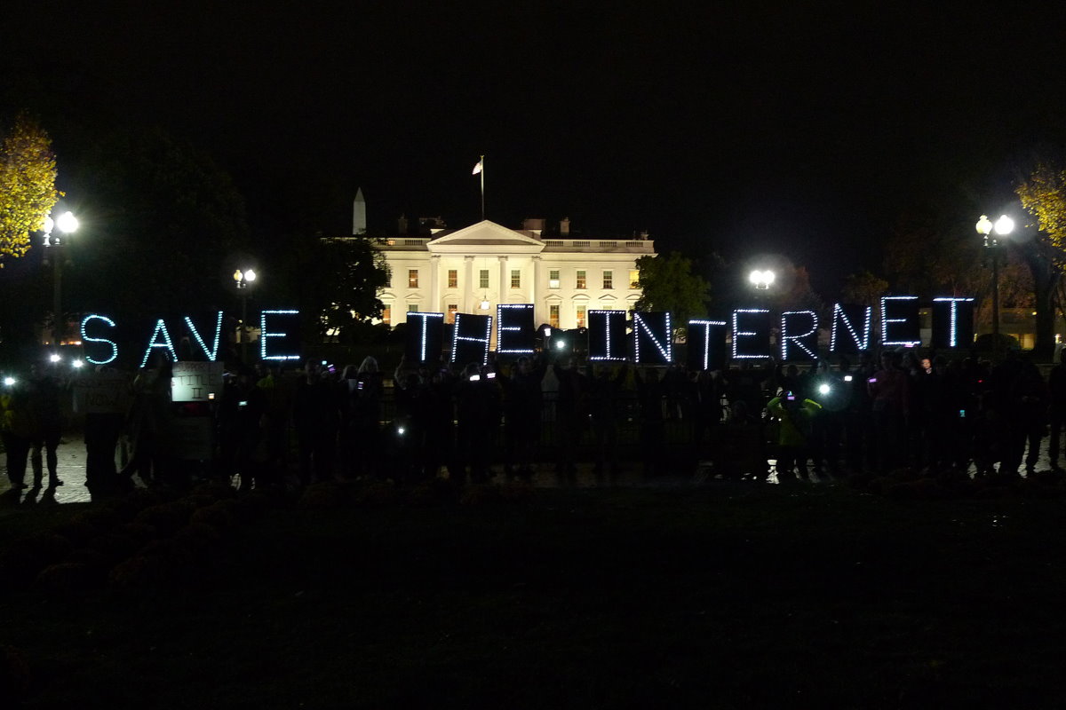 Újraszabályozná az internet szent grálját Biden
