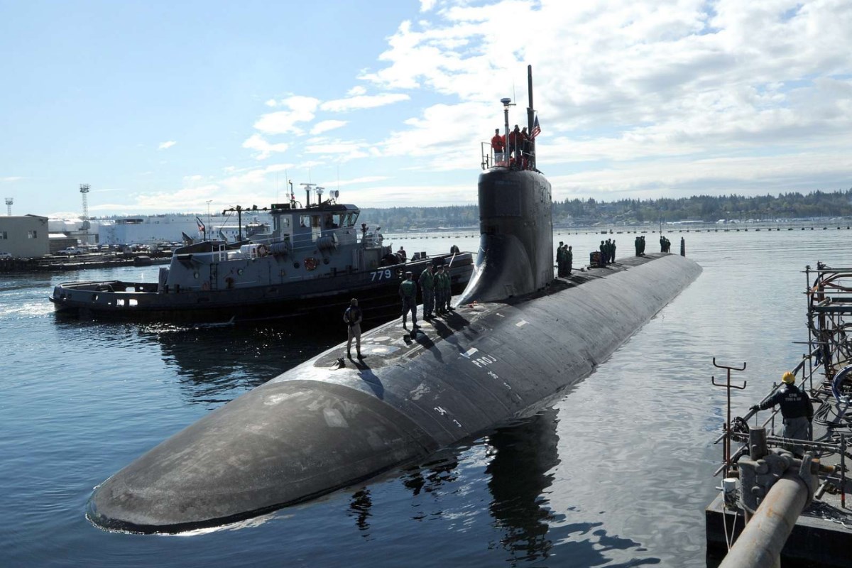 Kirúgták a víz alatti heggyel ütköző amerikai tengeralattjáró parancsnokát