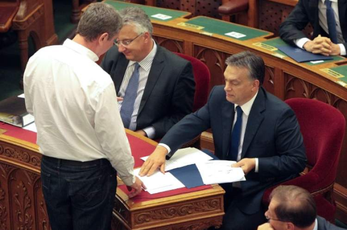 Gyurcsánynak, Orbánnak egy a hangja