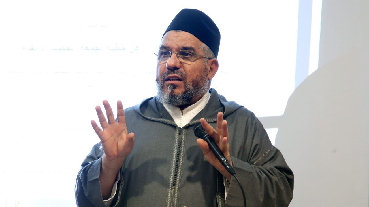 Kiutasították Belgiumból a legnagyobb mecset vezető imámját