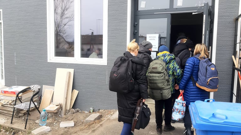Az EU-ba érkező munkaképes ukrán menekültek fele belépett a munkaerőpiacra