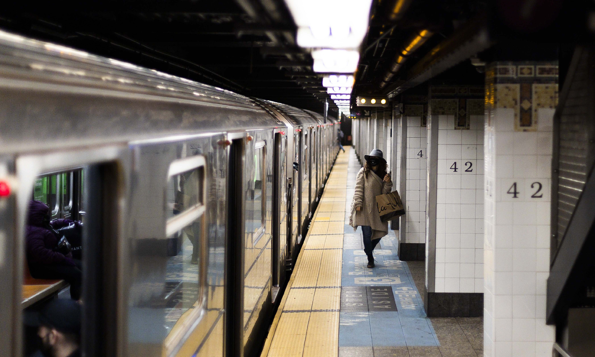 Több embert lelőttek egy New York-i metróállomáson