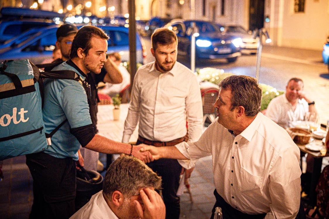 Telex: Elmagyarázták Palkovicsék, miért vacsoráztak együtt Mészáros Lőrinc cégének vezetőjével