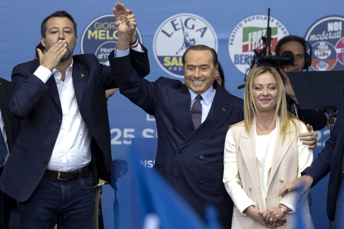 Exit poll: A jobboldal tarolt Olaszországban