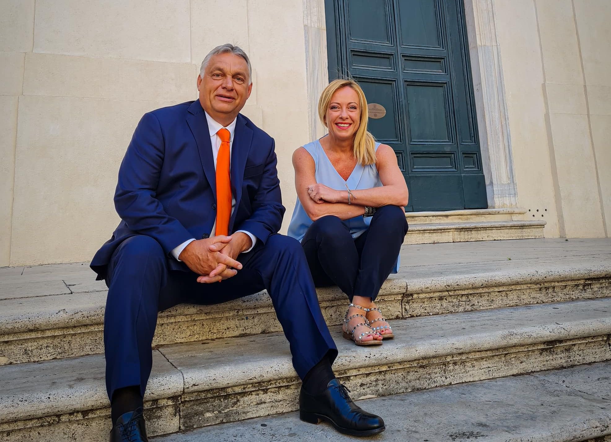 Távolodik „mesterétől”, Orbán Viktortól az olasz kormányfő, Giorgia Meloni