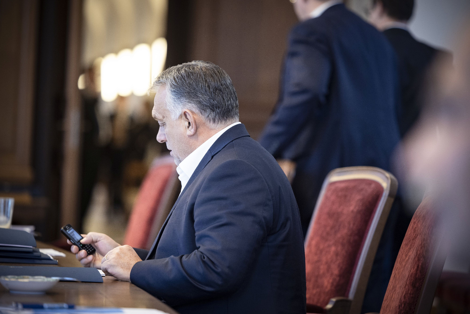 Havi másfél milliót kapnak Orbán Viktor megbízottai
