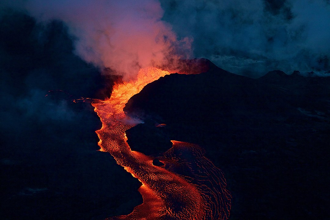 Újra kitört Hawaii legnagyobb vulkánja