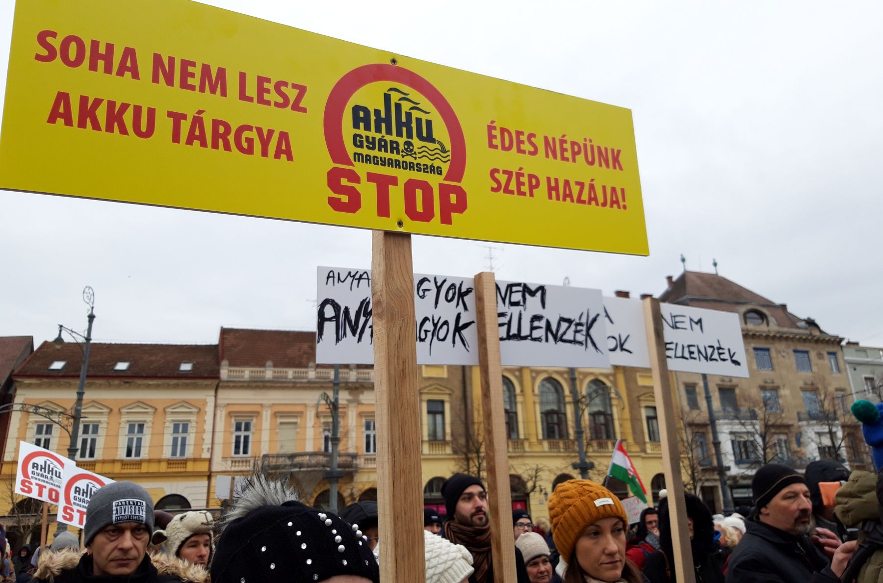 LMP: kínai akkumulátorgyarmattá akarják tenni Magyarországot