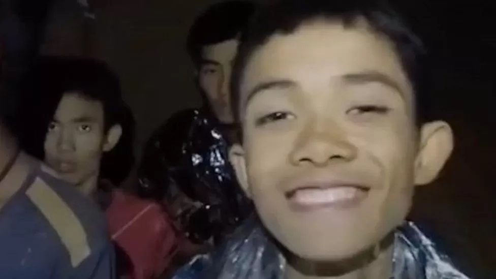 Angliában váratlanul elhunyt az egyik tinédzser, akit öt éve kimentettek a thaiföldi barlangból
