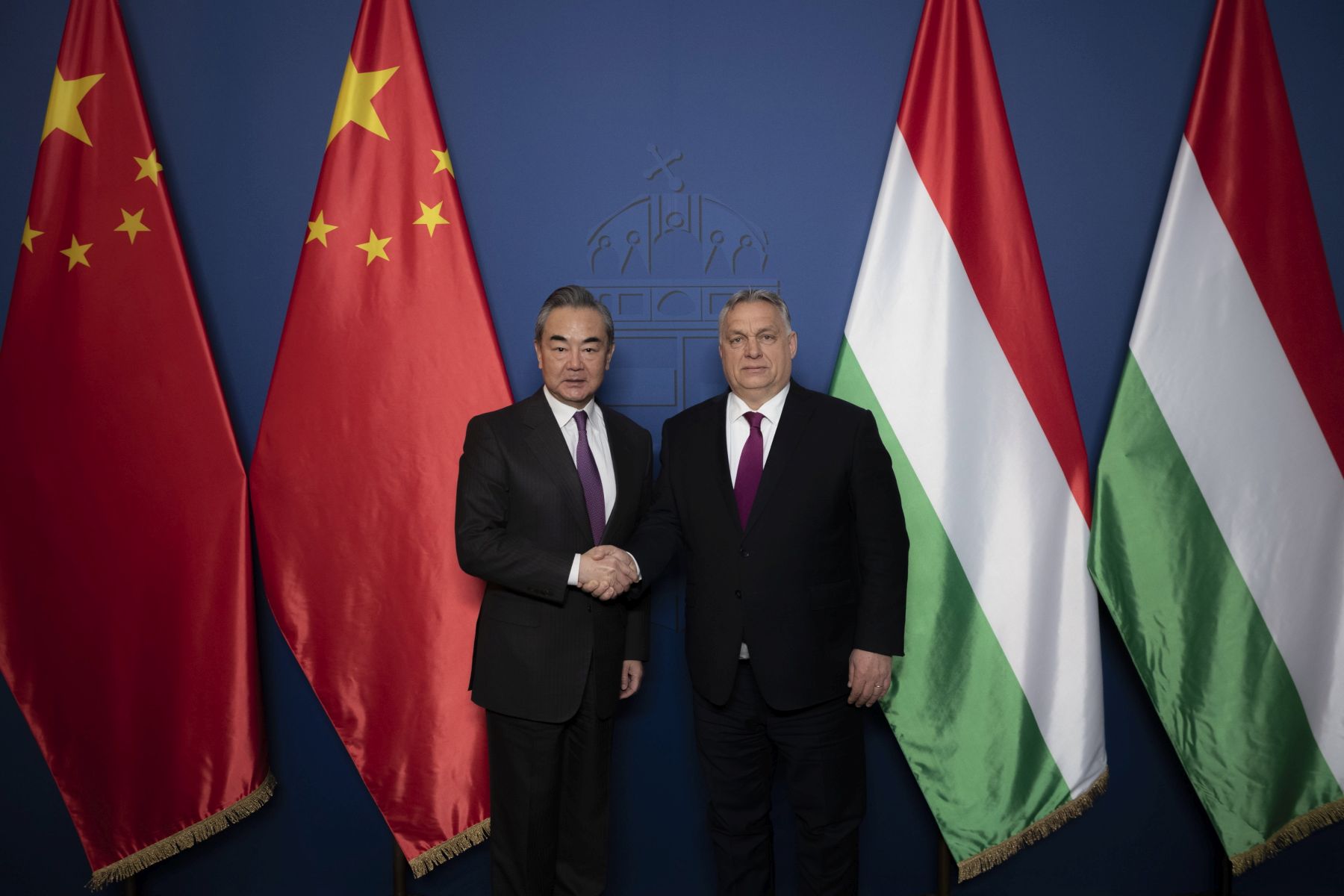 Orbán Viktor a kínai kommunista párt külügyi igazgatójával vacsorázott
