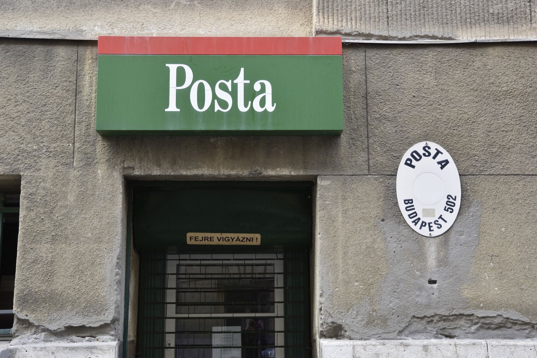 Bezárások után újranyitás: mi lesz a budai postahivatalokkal?