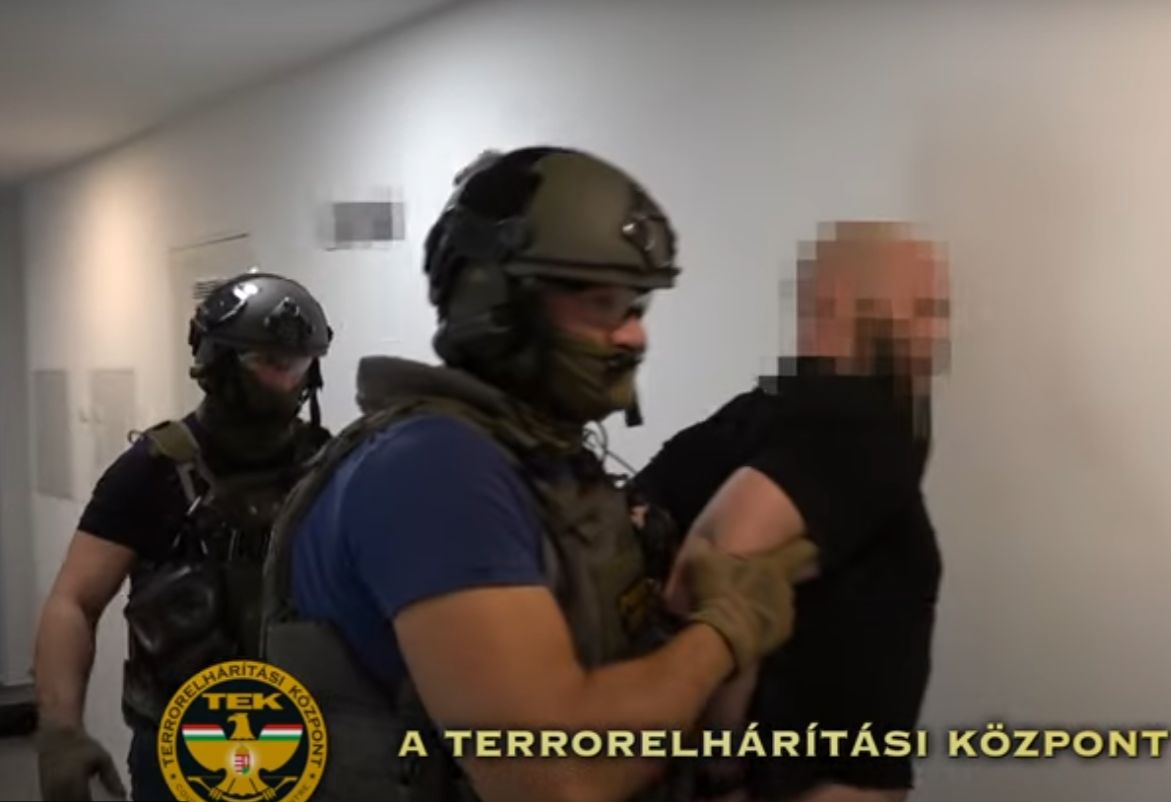 Elfogott a TEK egy norvégot Budapesten, terrorfenyegetések miatt