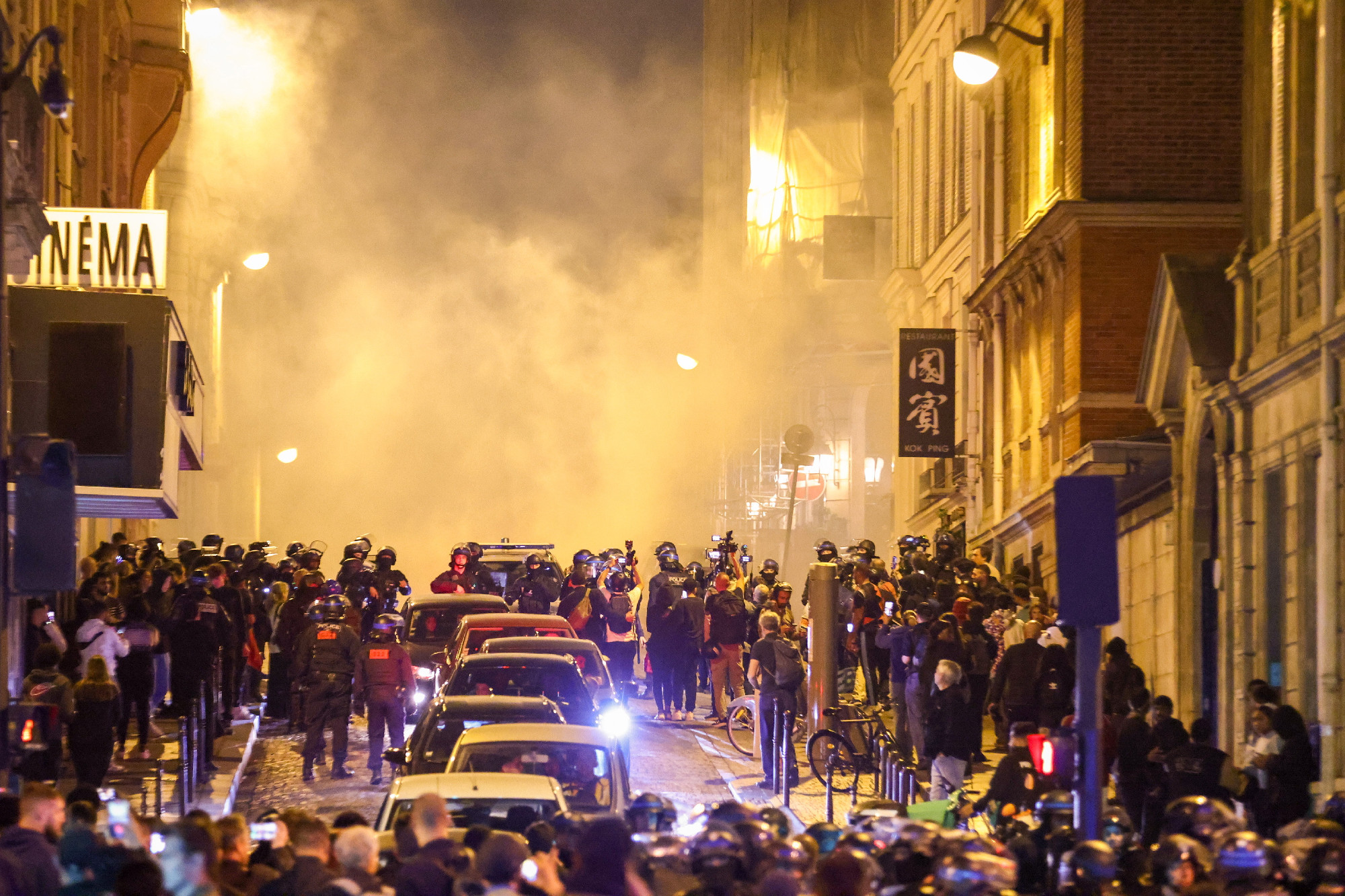 Folytatódnak a zavargások Franciaországban