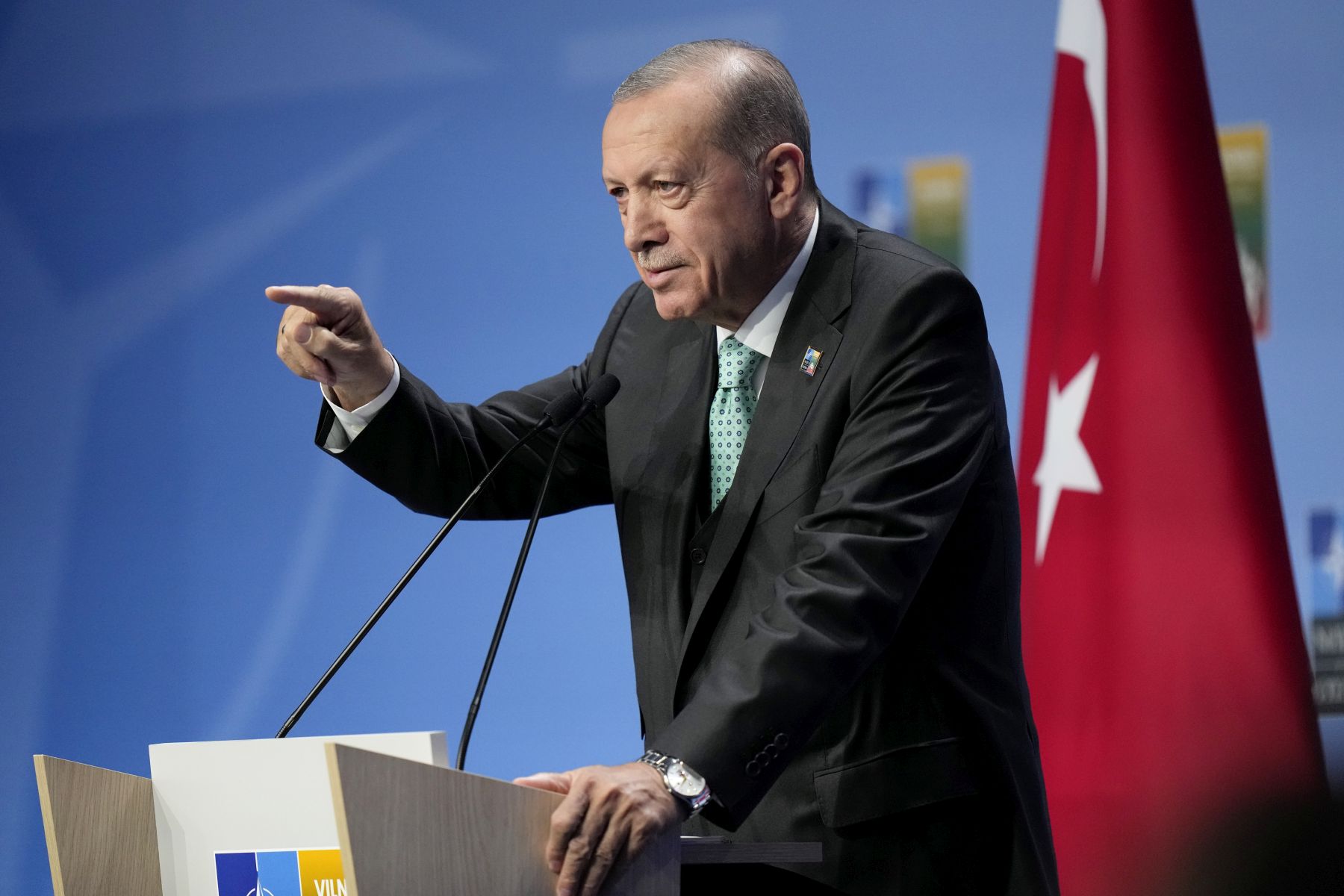 Erdogan elmondta, mikor terjeszti a parlament elé a svéd NATO-csatlakozást