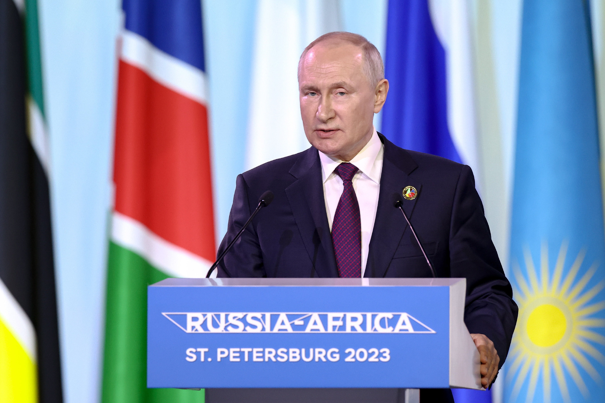 Putyin nem zárkózik el a béketárgyalásoktól