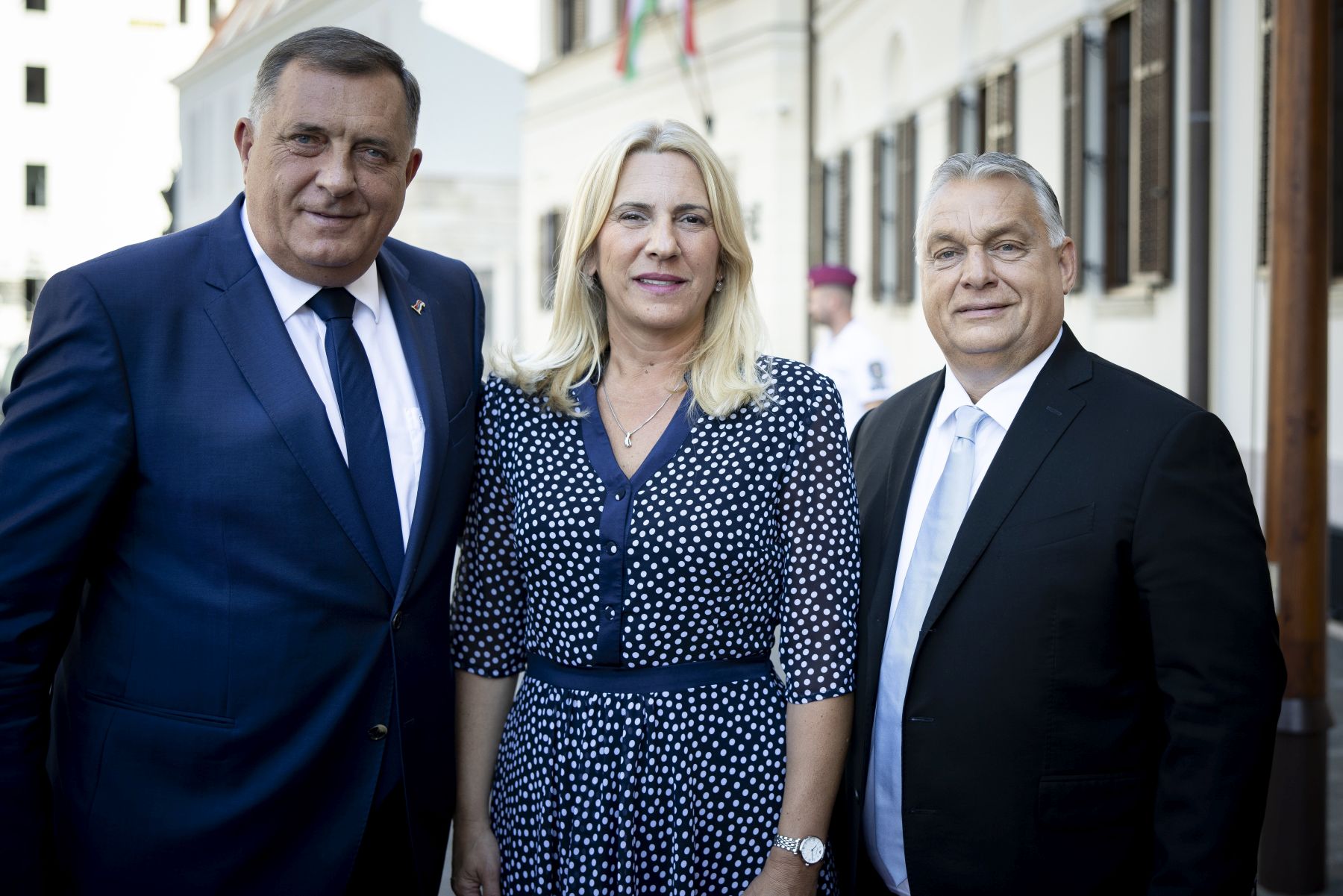 Orbán elkezdte a találkozókat keleti barátaival