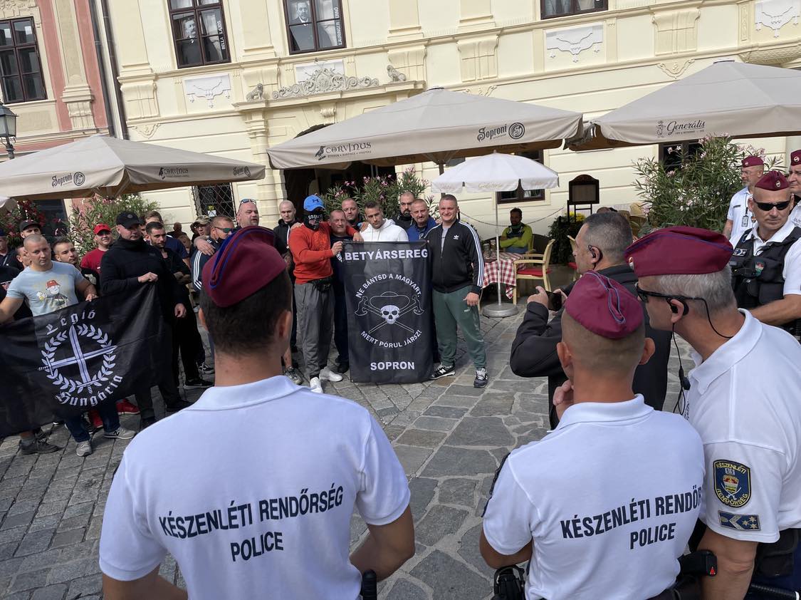 Neonácikat nem lehetett látni Sopronban, de az antifák és a Betyársereg összefeszültek