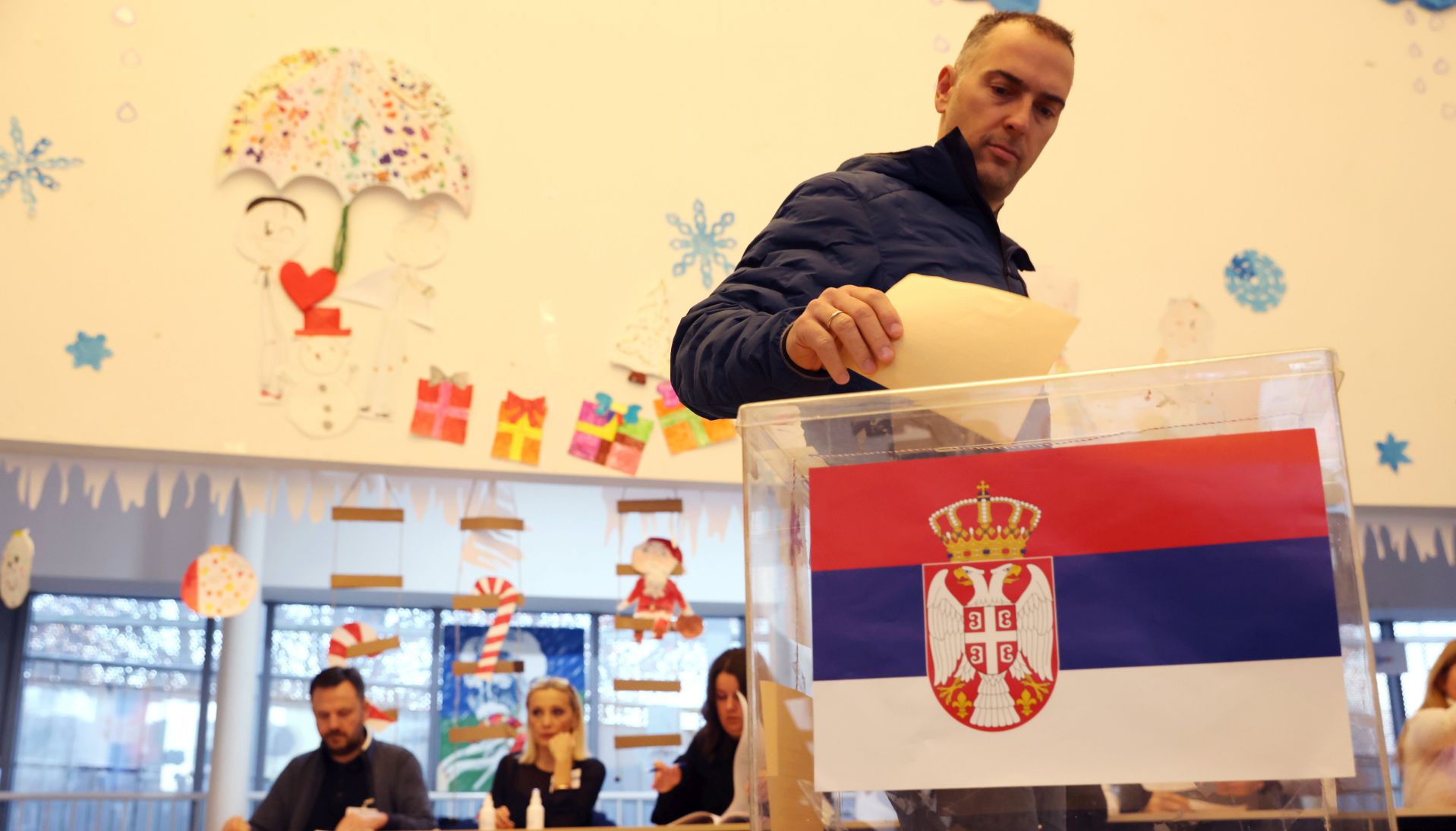 Szerbia választott: Vucic abszolút többséget szerezhetett