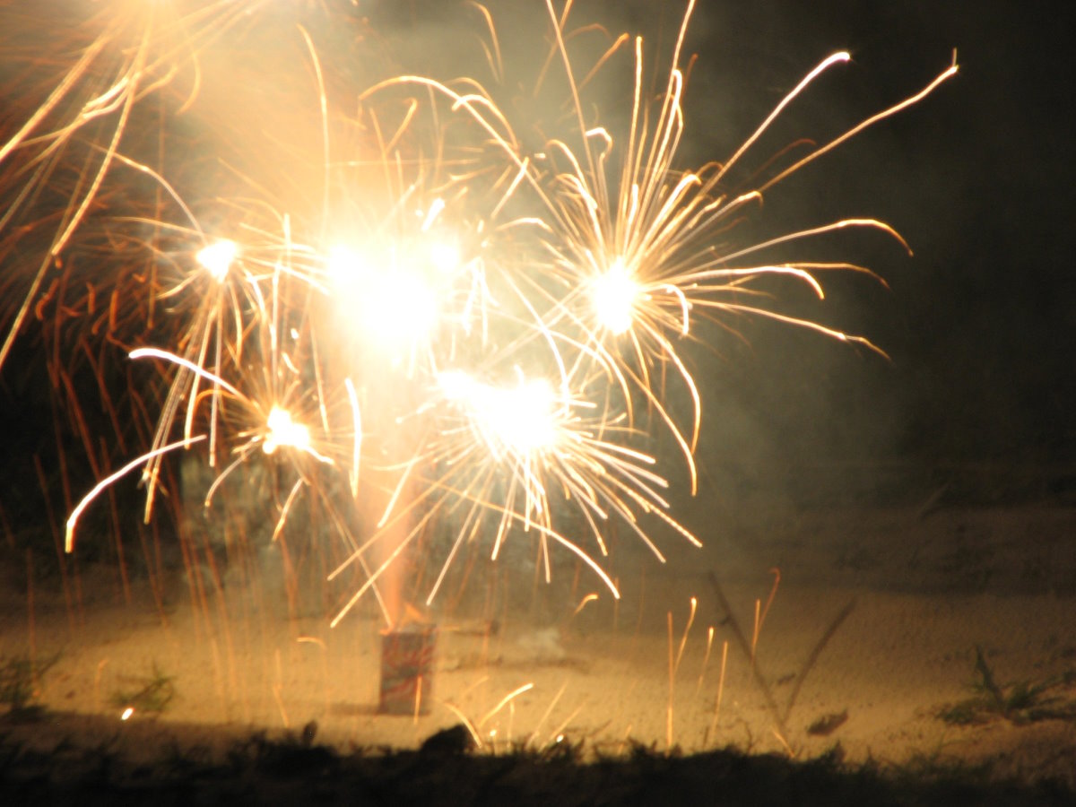 Tizenöt emberrel szemben indult eljárás tűzijátékokkal kapcsolatos szabálysértések miatt