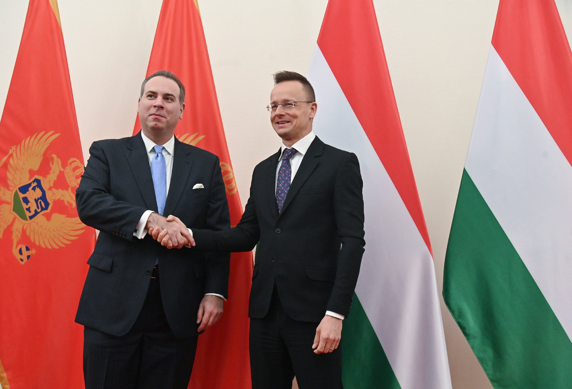 Szijjártó magyar-ukrán csúcstalálkozót szervez