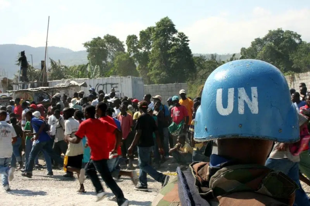 Helyet követel magának az új haiti kormányban a legerősebb fegyveres banda feje