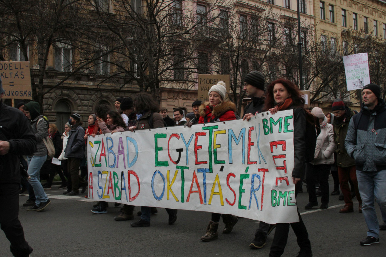 A civilek tüntetése március 15-én (Fotó: Nyéki Martin)
