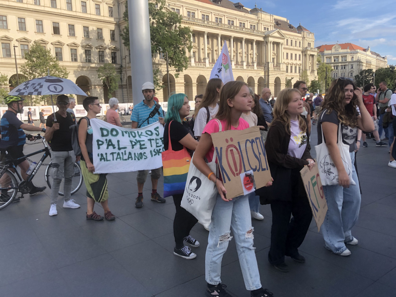  A Kossuth téren nyitják meg a tanévet a tiltakozó diákok és tanárok