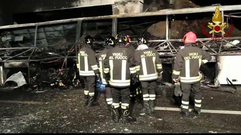„Ketyegő bomba”: pert terveznek a veronai buszbaleset áldozatainak szülei