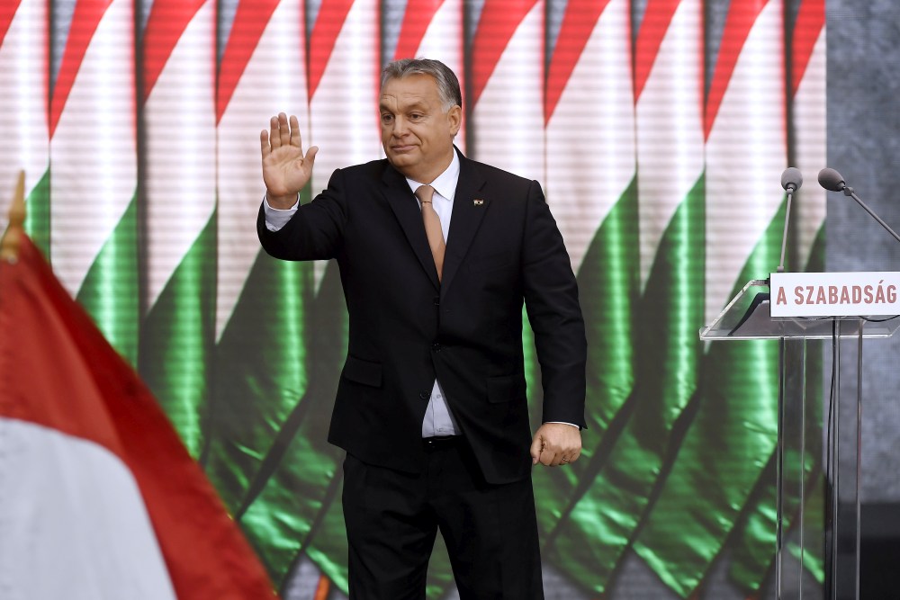 Feljelenti Orbán Viktort a DK