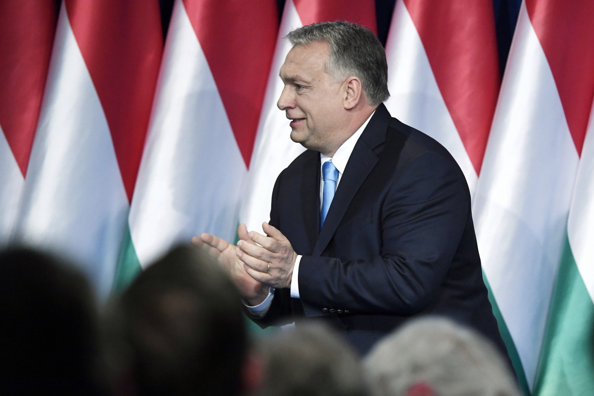 Orbán Viktor: Bármilyen hadsereg támadását ki kell tudnunk védeni