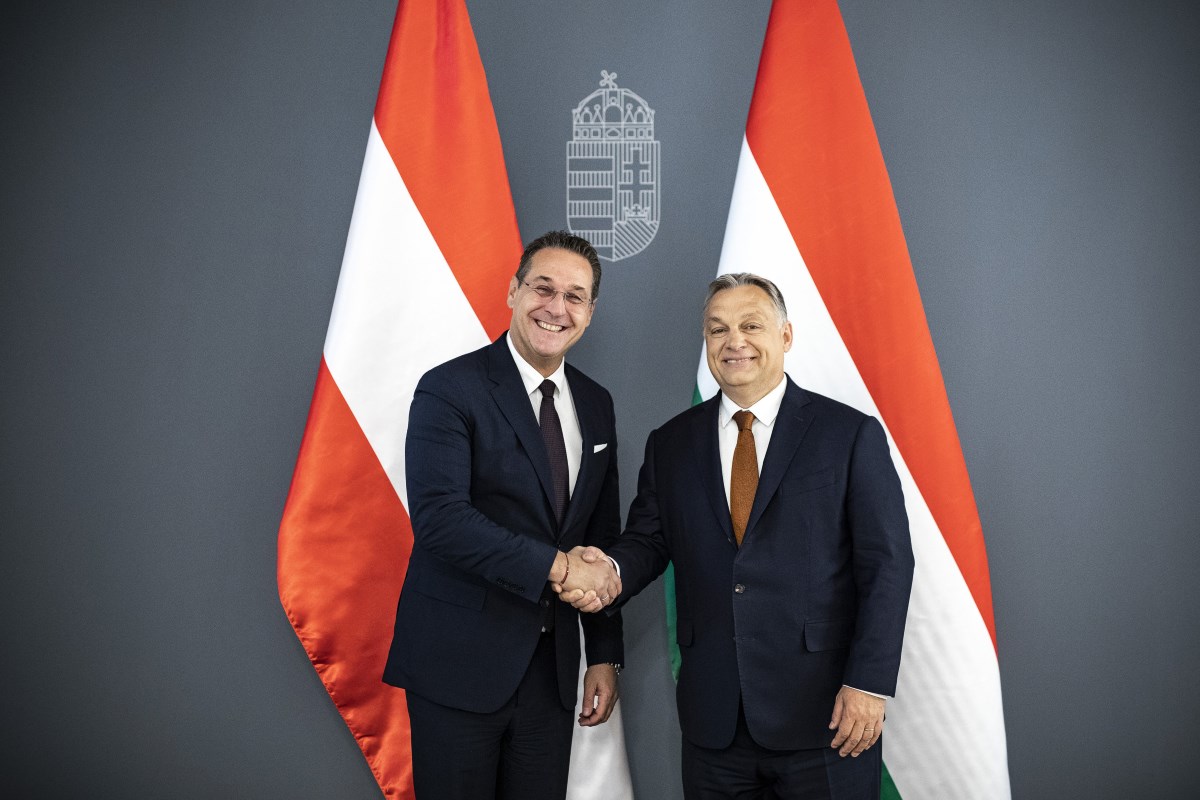 Felfüggesztettre ítélték Orbán egykori osztrák „barátját”, de ez csak az első per