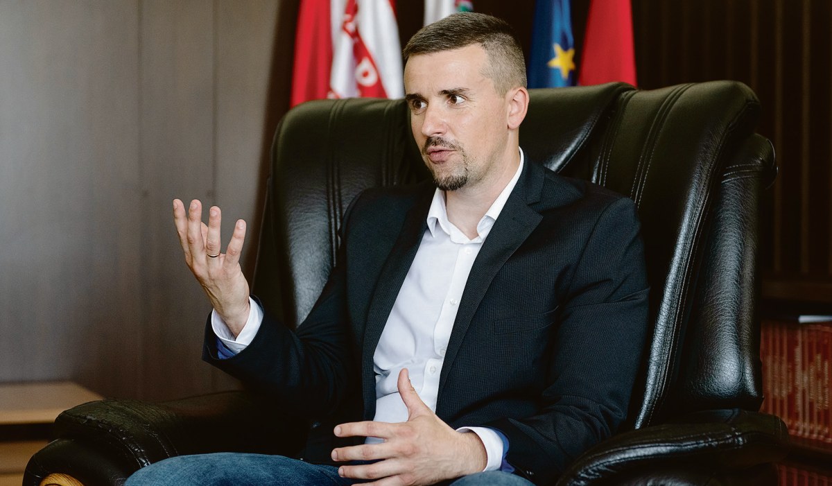 Az informális pártvezetésért is megy a harc a Jobbikban