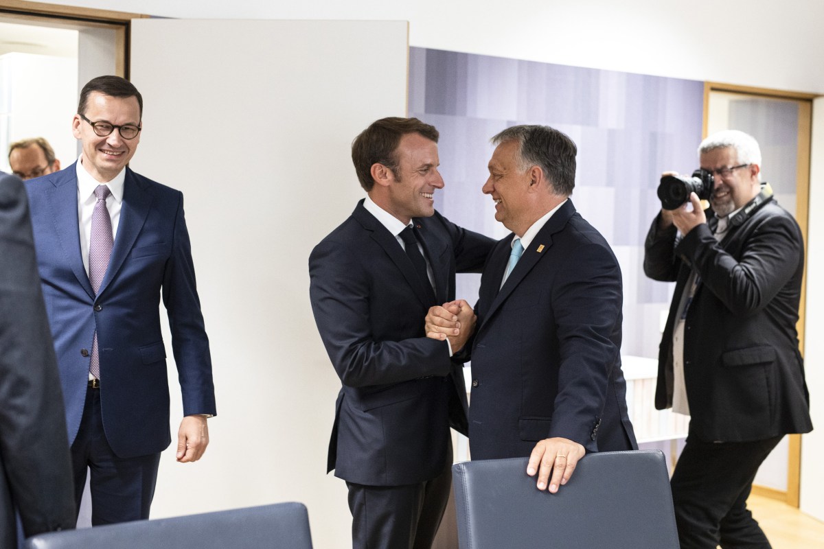 Macron találkozóra hívta Orbánt