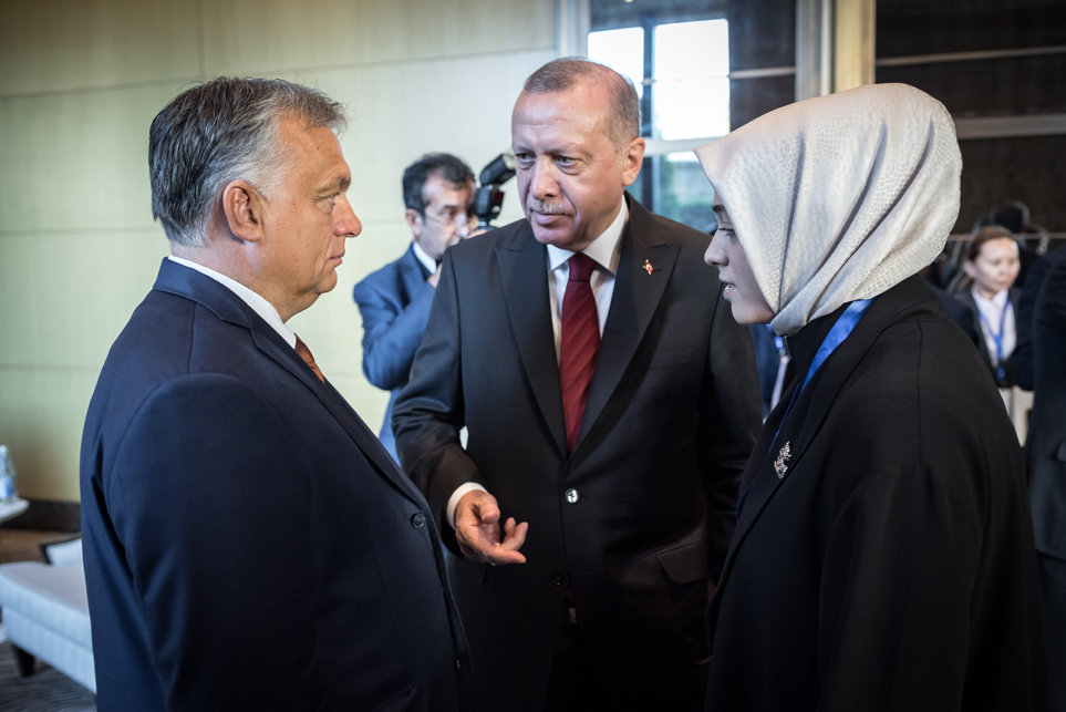 Gáz, fuvarozási kvóta, netán migráció? – ezekről tárgyalhat Orbán Erdogannal