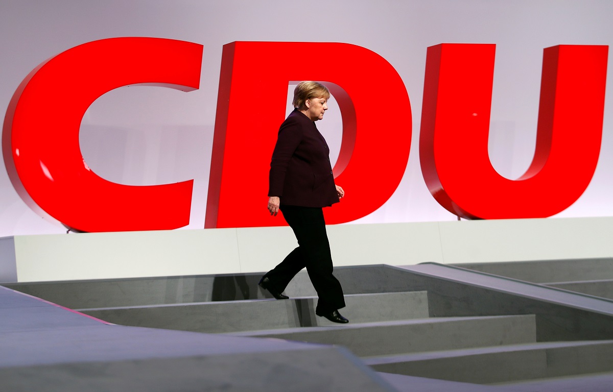 Képes lesz-e Merkel elengedni a hatalmat?