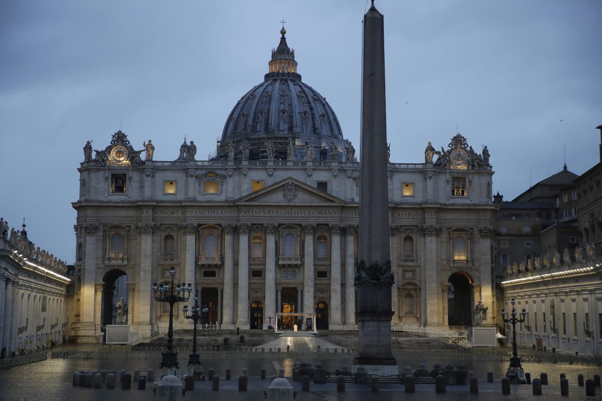 A Vatikán nem bocsátja el dolgozóit a járványhelyzetben