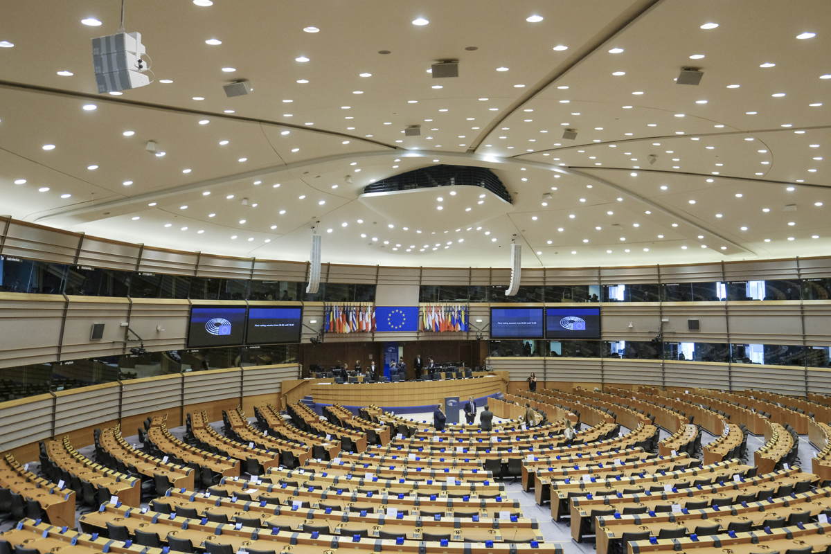 Európai Parlament: Az uniós értékek sérelme az EU egészét veszélybe sodorja