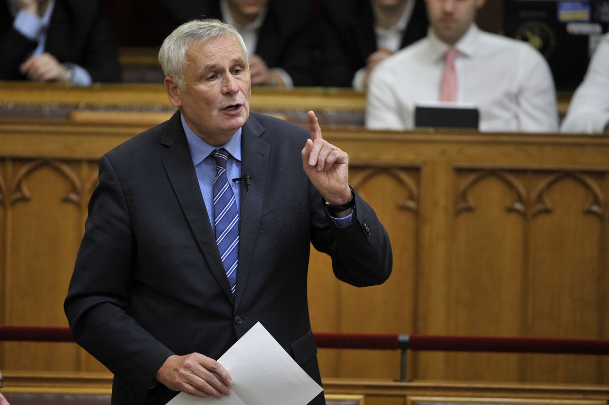 Balczó Zoltán nem vállalja az országgyűlési alelnökséget