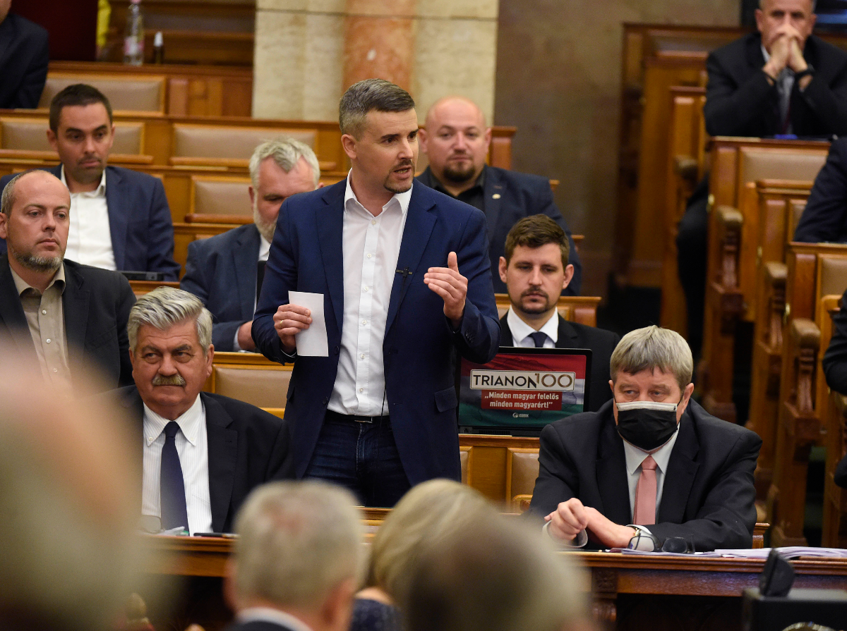 A Jobbik szerint nincs miért gratulálni Koncz Zsófiának, Nacsa Lőrinc pedig az egyik „leggusztustalanabb hőbörgő”