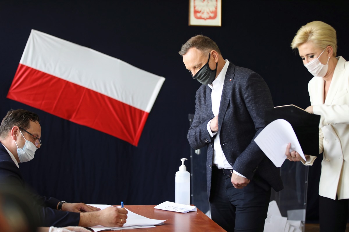 Andrzej Duda nyerte a lengyel elnökválasztást