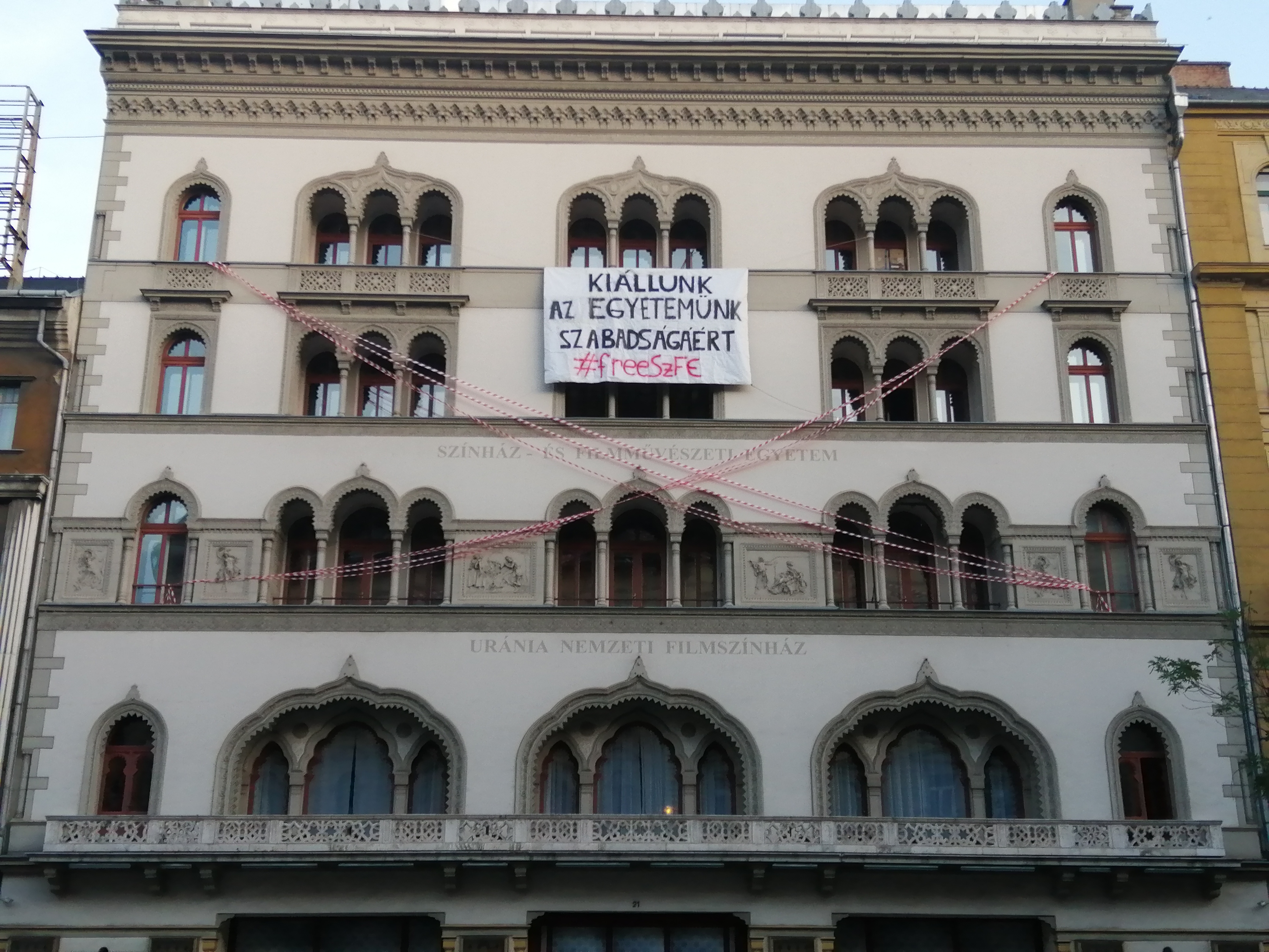 Tiltakoznak az egyetem átalakítása ellen a Színművészeti diákjai