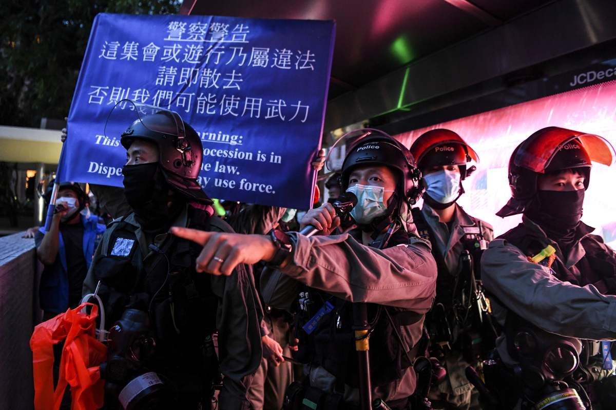 Kína vízumkorlátozásokkal sújt amerikai tisztségviselőket Hongkong miatt