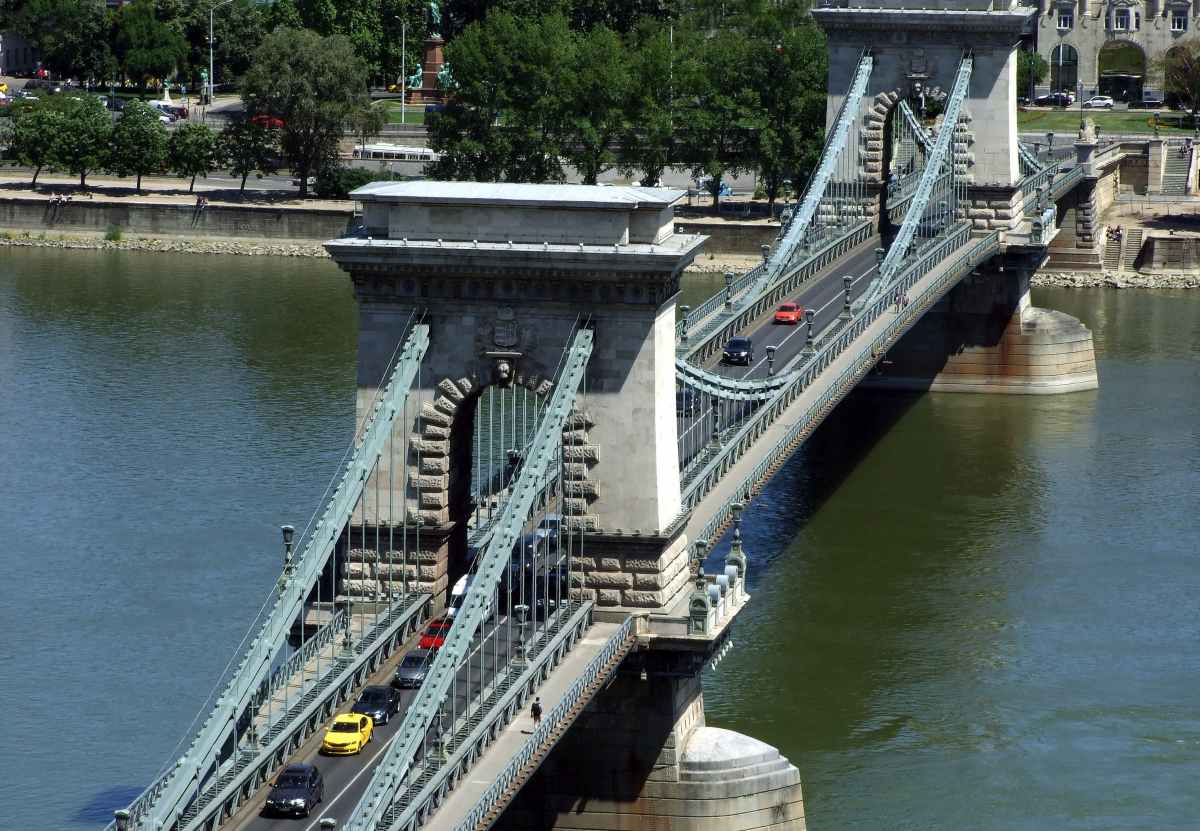A-Híd: Ezért kerül ötmilliárddal többe a Lánchíd felújítása