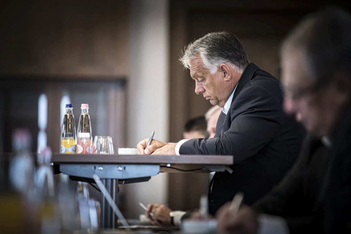Policy Solutions: Közepesre értékelték a kormány válságkezelését a magyarok