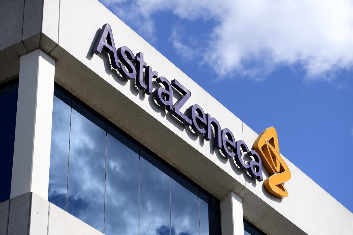 Jön az AstraZeneca antitestkészítménye, a cég szerint hatékony a vírus ellen