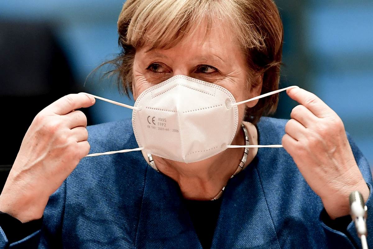 Merkel: Még a nyár előtt bevezethetik az uniós oltási igazolványt