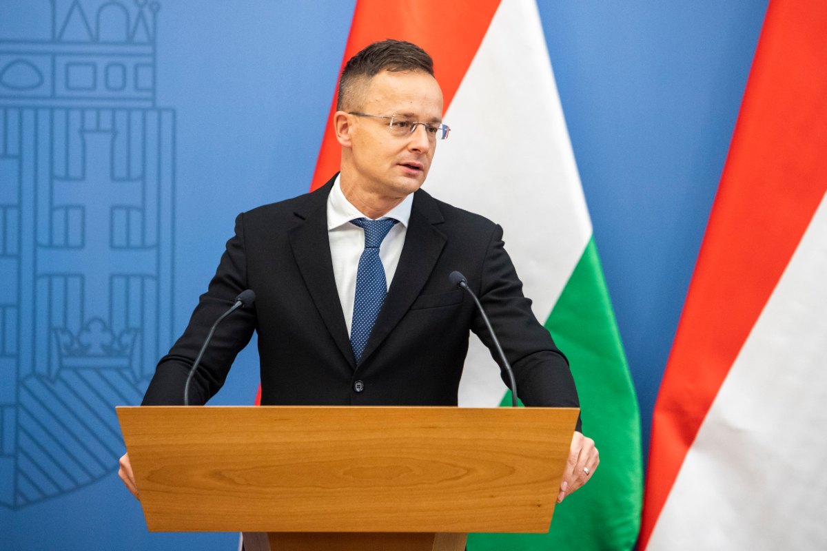 Szijjártó Péter: Az egész nyugat-európai sajtó hazudik a magyar sajtószabadságról