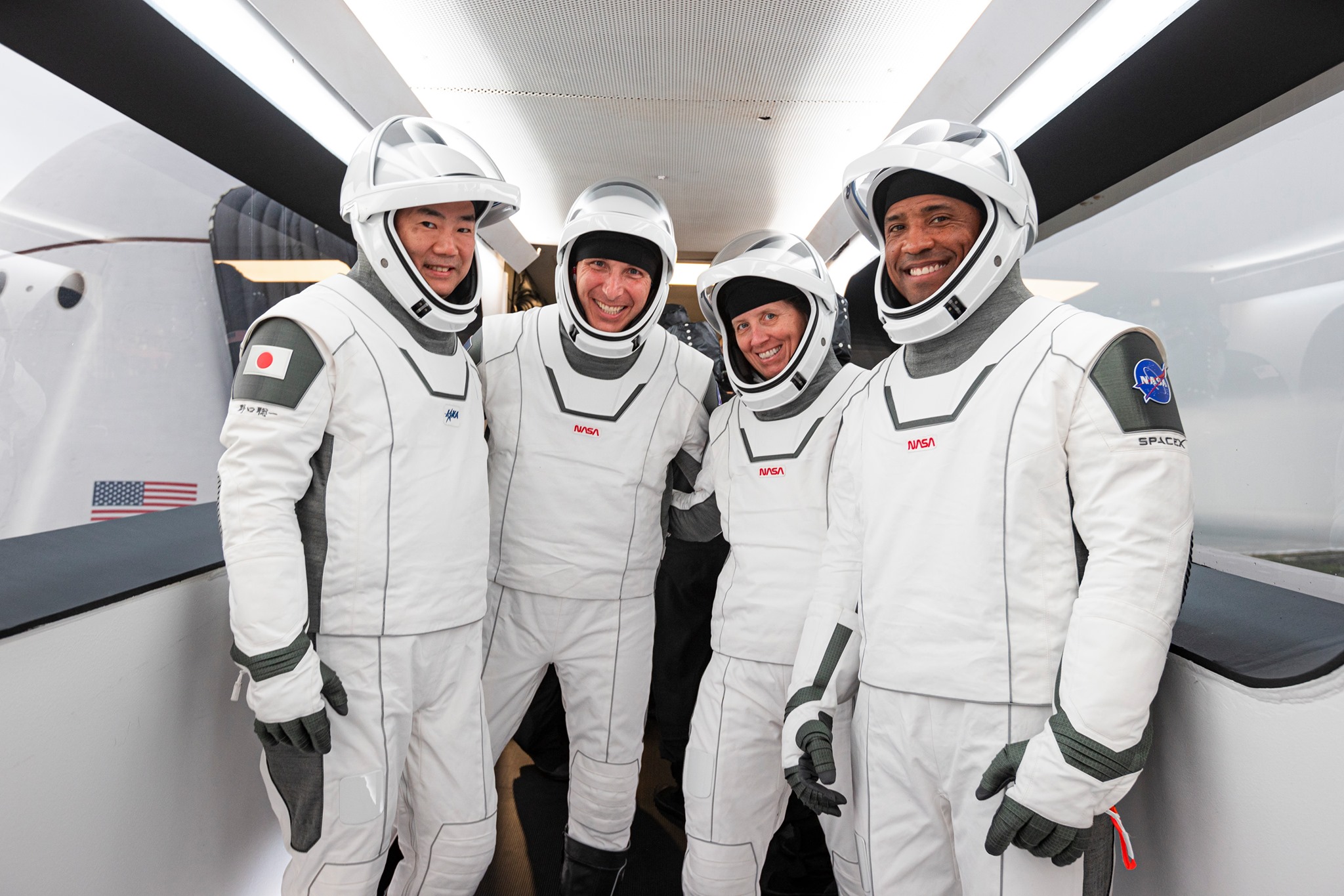 A Crew Dragon bedokkolt a Nemzetközi Űrállomásra