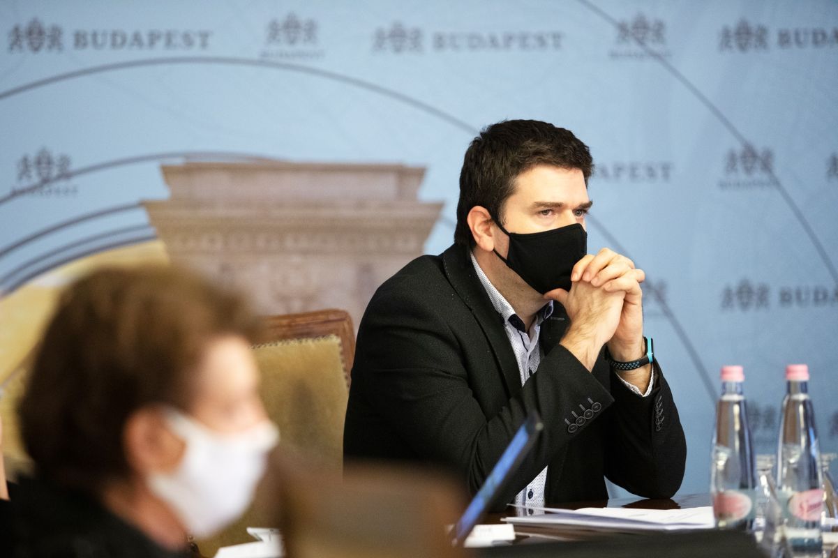 Kiss Ambrus: Budapesten javul a járványhelyzet