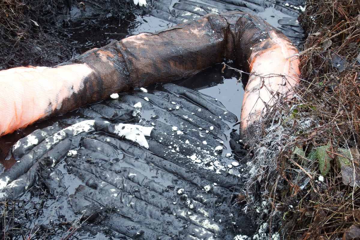 370 millió forintba került a szigetszentmiklósi olajszennyezés eltakarítása és a helyreállítás